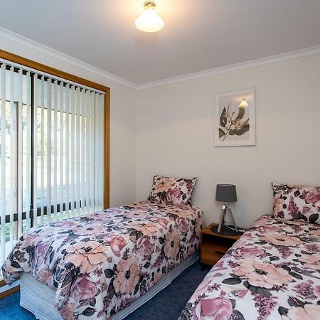 Acton Park Holiday Units Bagian luar foto