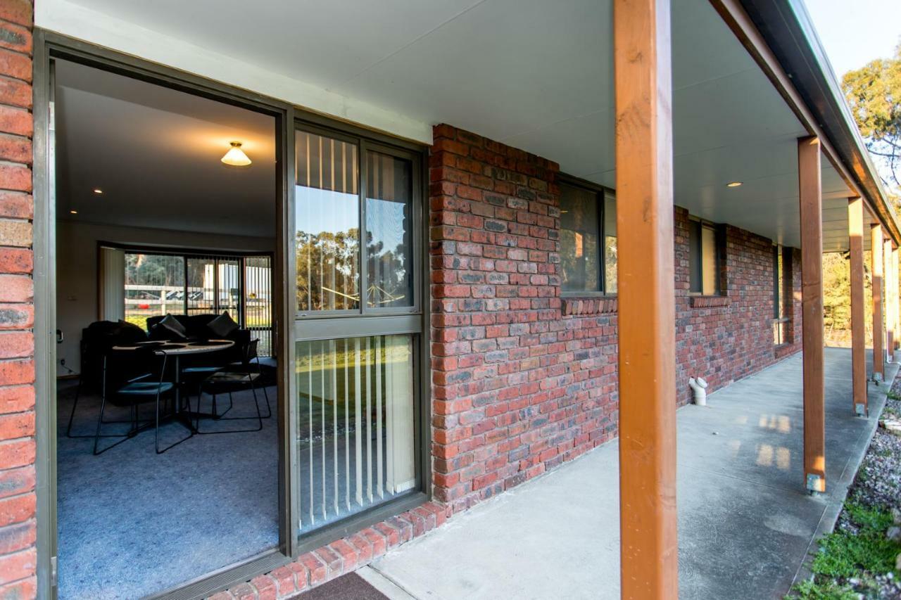 Acton Park Holiday Units Bagian luar foto